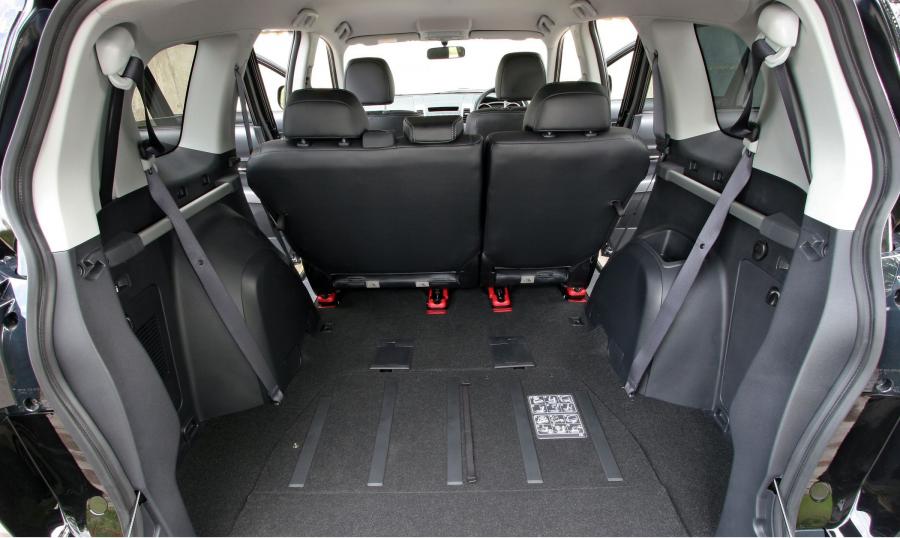  Peugeot 4007 2008 года  (фото 34 из 57)